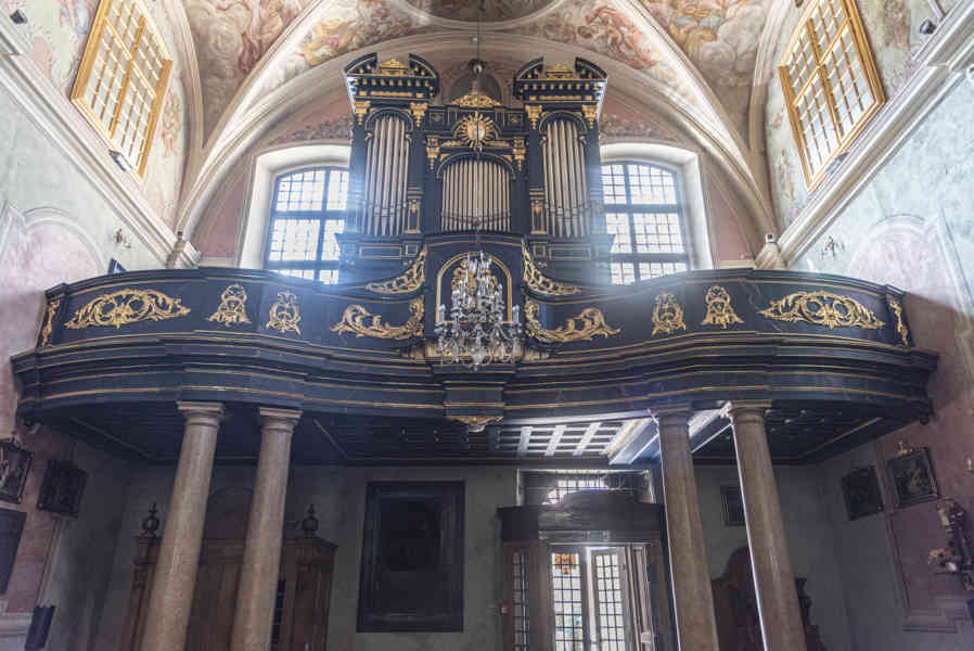 Polonia - Cracovia 120 - iglesia de Santa Bárbara.jpg